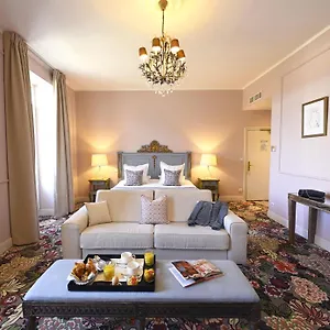 **** Hotel Grand Henri - Teritoria Francia