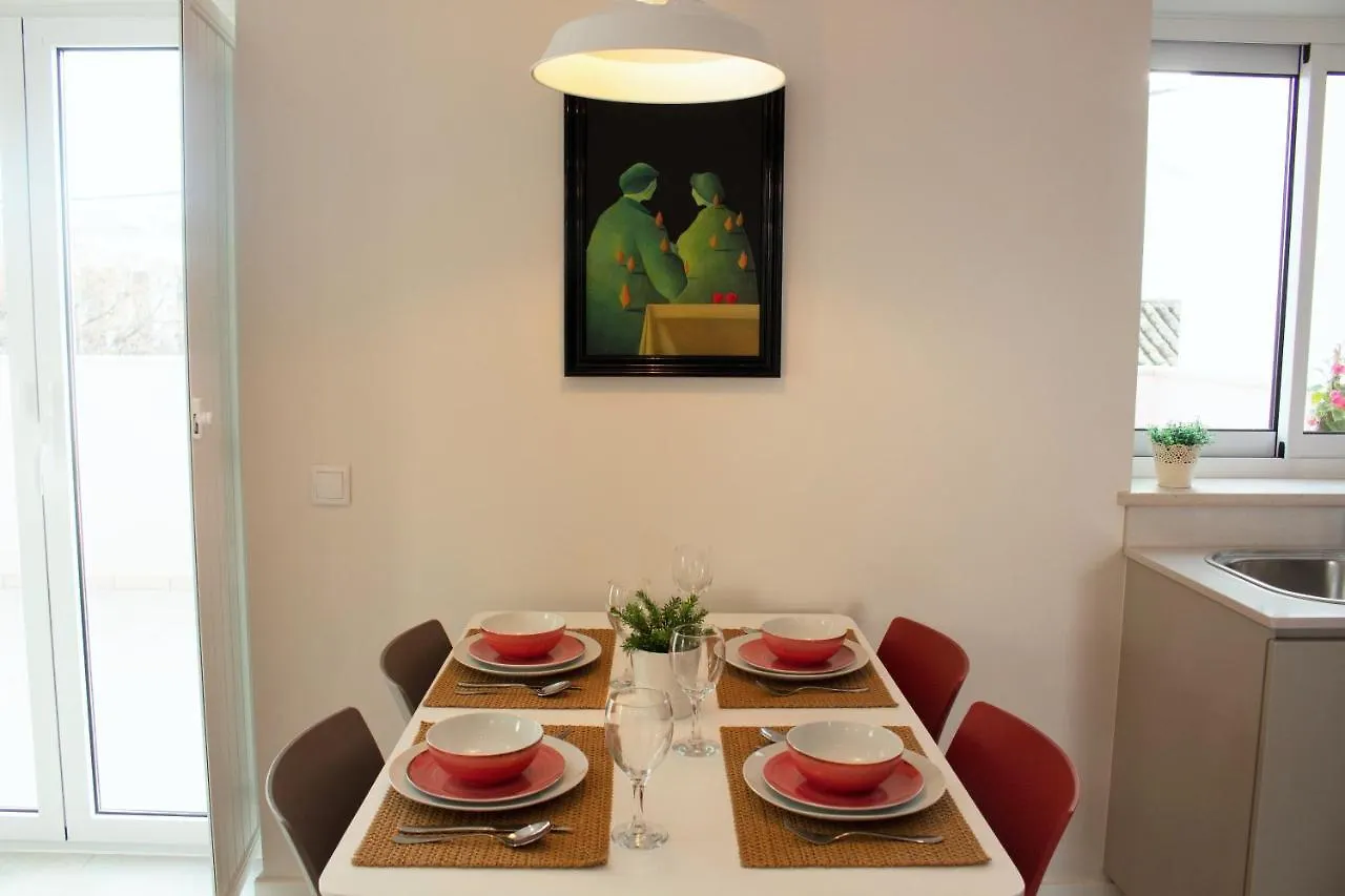 Cardeal Suites & Apartments FAO Apartmanhotel
