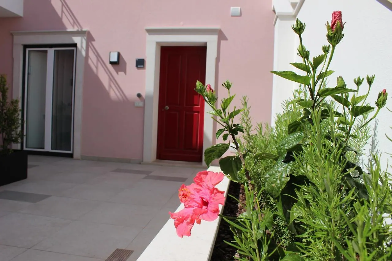 **** Apartmanhotel Cardeal Suites & Apartments FAO Portugália